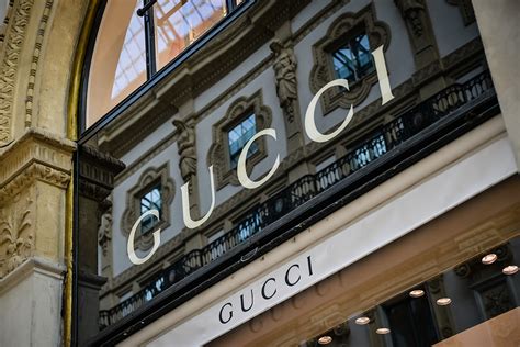 best place to buy gucci in italy